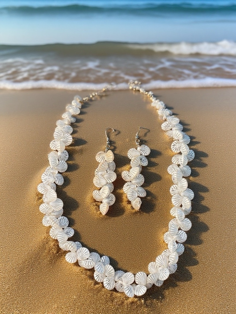 Vintage Plastic Seashell Matching Jewelry Set w/ Necklace & Earrings